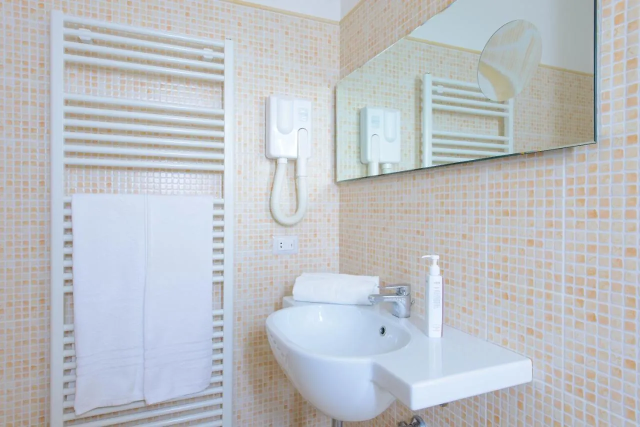 ***  Palace Hotel Domus Mea Riccione Italia